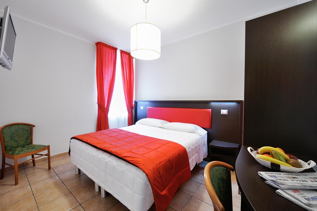 Hotel Al Corso Legnano Pokoj fotografie